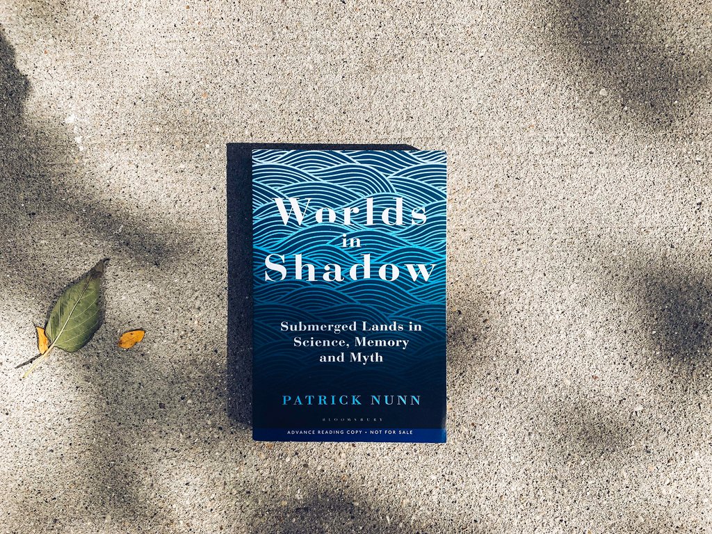 🎉 Happy 1 year birthday to the book of the lands, memories, and people who once were lost to the depths of the oceans... Read our review of WORLDS IN SHADOW by @PatrickNunn3 here! bit.ly/btw10521 #scienceBooks @BloomsburyPub @sigmascience #STEMbooks #nonfiction #books