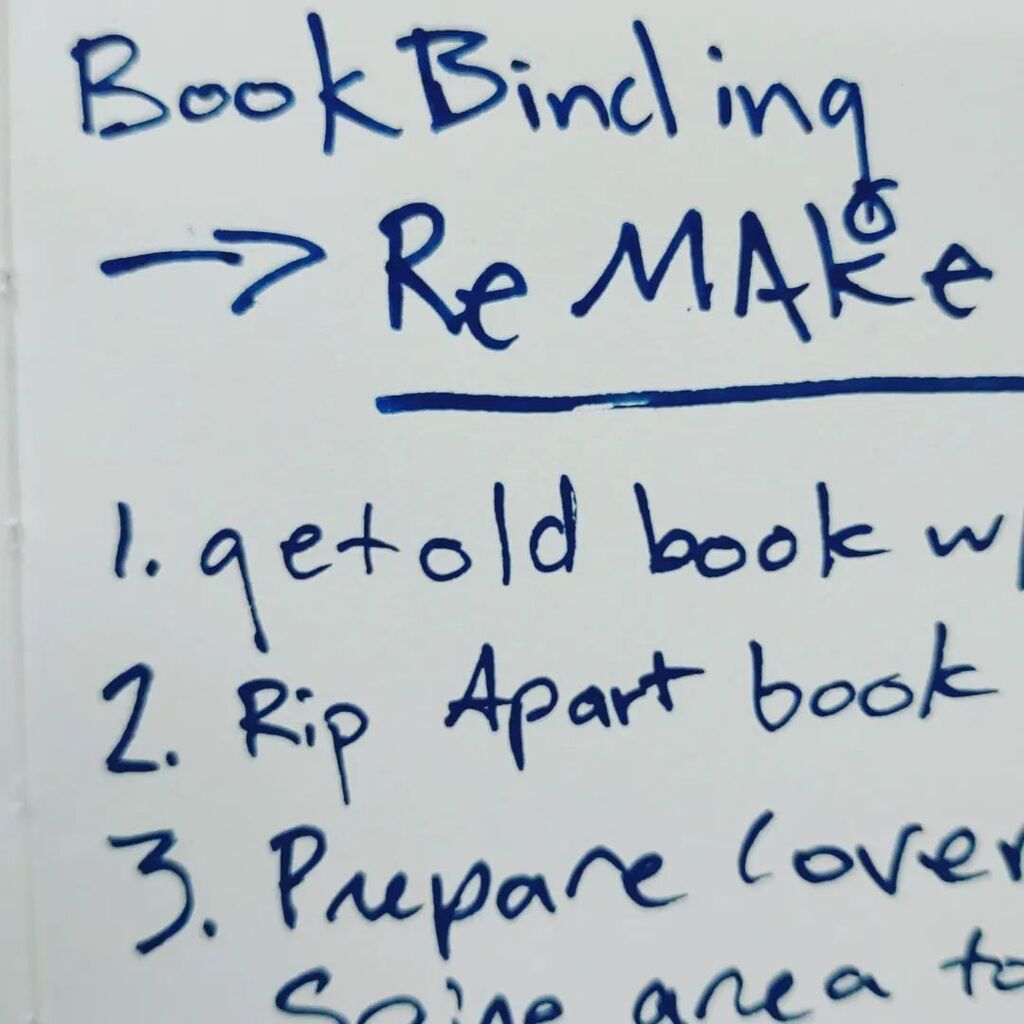 OriginaLCHarper's tweet photo. A little recycling and bookbinding wisdom. Measure measure enjoy. It's how it works. #measuremeasureenjoy #makersgonnamake #maker #bookbinding #makingbooks #recycle #fixdamagedthings https://t.co/SwWCotcTya