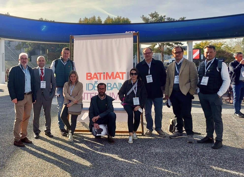 Estamos en Batimat 22 la gran feria de la construcción que se celebra en #Paris. 
Todo un placer compartir esta visita, de la mano de <a href="/CAC_Asprocon/">CAC-Asprocon</a> con #ConstruccionesAldaco2000, #Davelco, #NoegaInstalacionesyMantenimiento, #Dicar y #ConstruccionesCandanedo