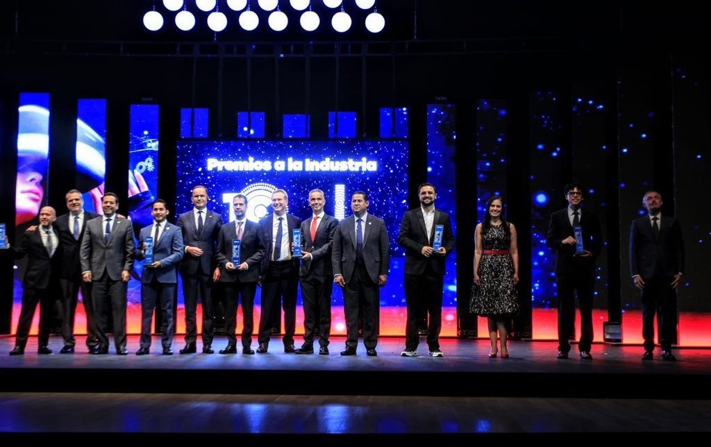 CANIETI's tweet photo. ¡Muchas felicidades a todos los ganadores de los #PremiosIndustriaTICeItzamná2022! Agradecemos la participación de todas y todos para hacer de la ceremonia una gran celebración, que reflejó el potencial transformador de las TIC. ¡Los esperamos en la próxima edición! https://t.co/jxLRqRBQgg