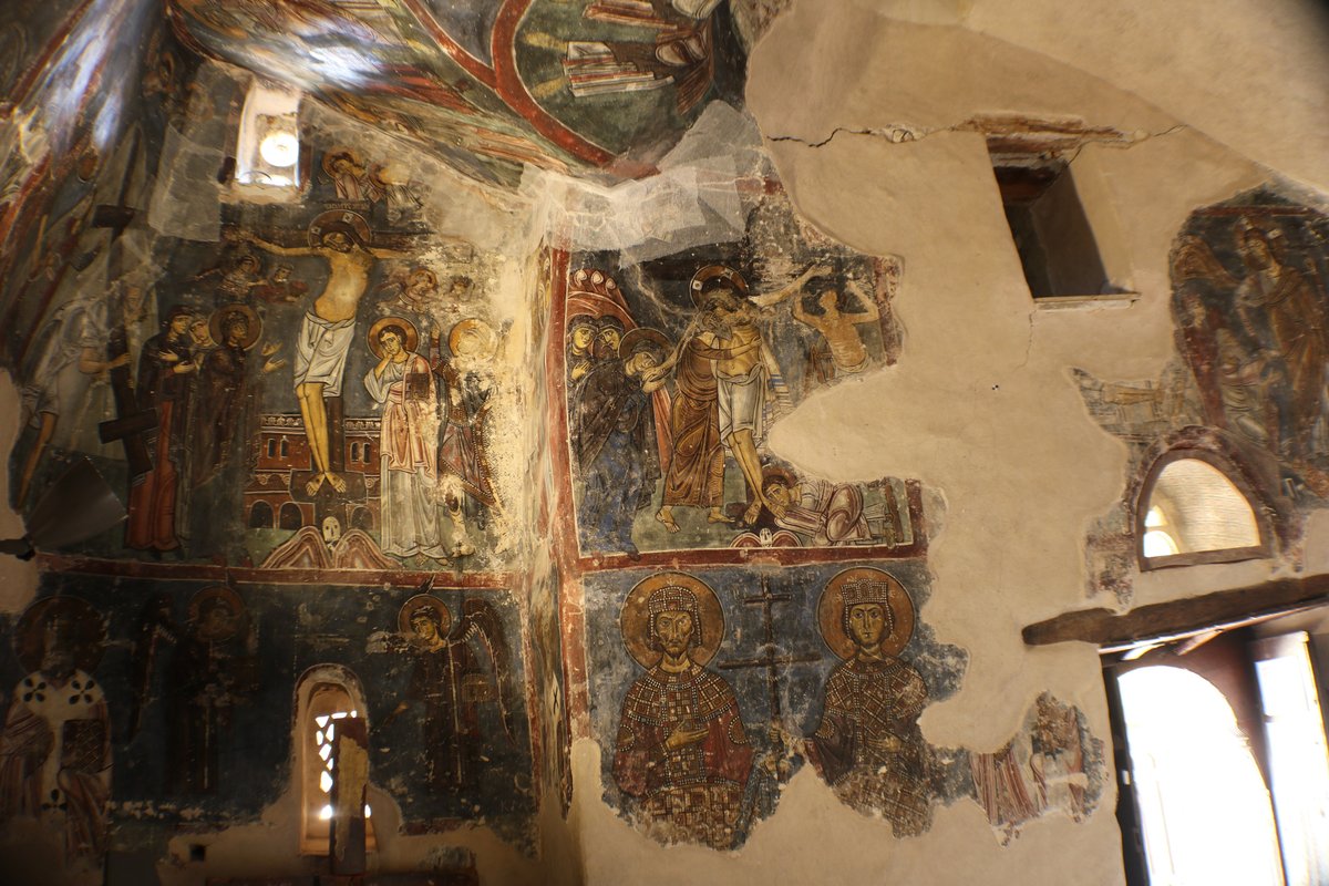 EHEM_project's tweet photo. 🔍 M. Paschali &amp; P. Charalambous from @CYENSCoE have presented at #IICIRCVM the many lives that the Neophytos' Enkleistra in Cyprus has lived across the Middle Ages.

👉 The 3D modelling of the hermitage has been key to determine the evolution of its mural paintings over time. https://t.co/D3MvyW9nRw