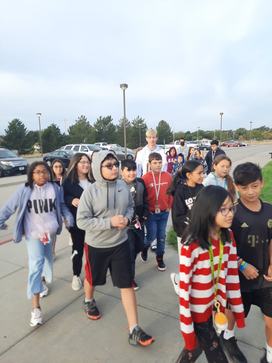 GCBuffsFootball's tweet photo. Buffaloes were also out at Bernadine Sitts Intermediate Center this morning participating in National Walk to School Day. Have a great day Bernadine Sitts!!!! #NationalWalktoSchoolDay https://t.co/iX3wU5VChG