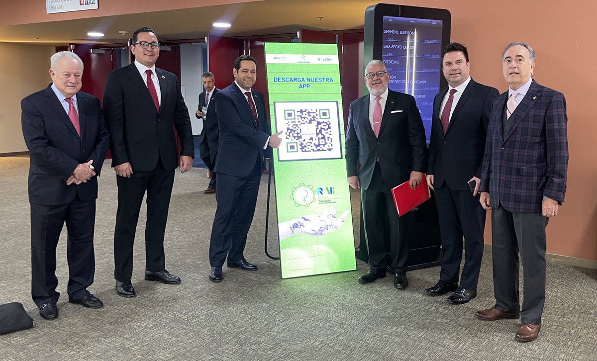 JACentenoR's tweet photo. México requiere una industria fuerte, unida y comprometida; hoy me encuentro en la Reunión Anual de Industriales en León, #Guanajuato para abordar los avances y retos que tenemos como sector.

Iniciamos con mucho ánimo las actividades del primer día de la #RAI2022
#VisiónDeFuturo https://t.co/5dAZdVR2Z8