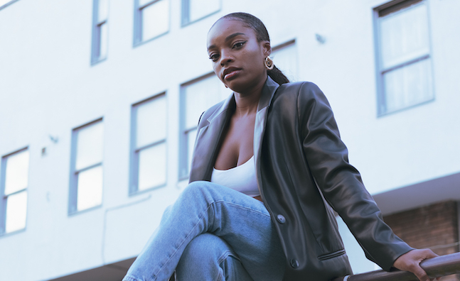Janelle Mitchell is the fifth <a href="/RichardAntwiOrg/">RICHARD ANTWI SCHOLARSHIP</a> scholar at <a href="/UniWestminster/">University of Westminster</a>
musicweek.com/news/read/jane…