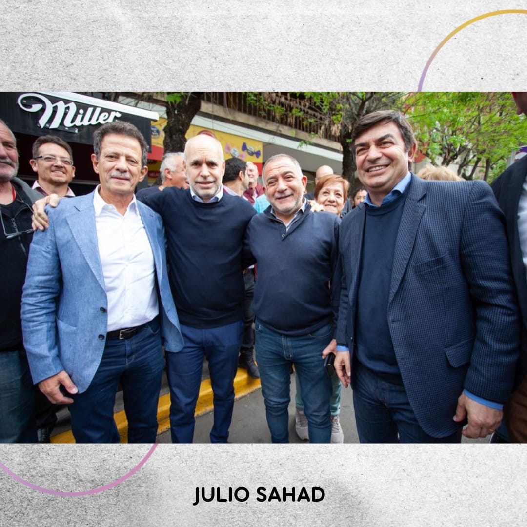 SahadJulio's tweet photo. Acompañando a @horaciorlarreta en el recorrido de la Ciudad de la Falda, Córdoba. Donde mantuvimos encuentros con comerciantes y vecinos.
#profederal #pro #larioja #Cordoba #LaFalda https://t.co/htsP6avwrL