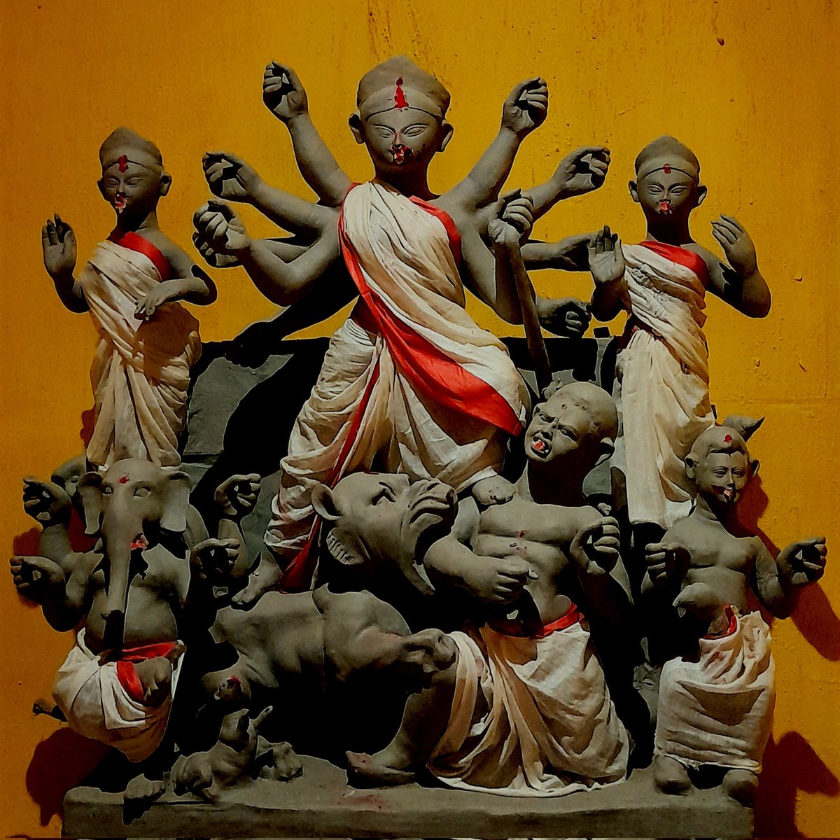 Rahul_Bala_'s tweet photo. Shubho Bijoya 🌻🫶🌼 শুভ বিজয়া 🌿 https://t.co/NQGPWYumrB