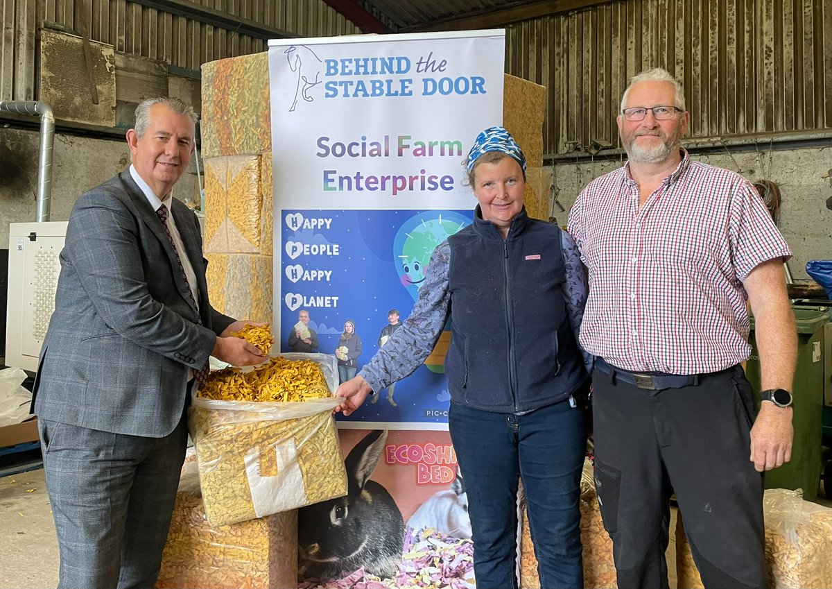 daera_ni's tweet photo. Rural Affairs Minister @edwinpootsmla has visited a social farm that has benefitted from DAERA’s Rural Social Economy Investment Scheme. @behind_stable provides those with a disability or illness the opportunity to work on a farm. More info: https://t.co/GKRTk2lTGP https://t.co/tS58Em9MGe