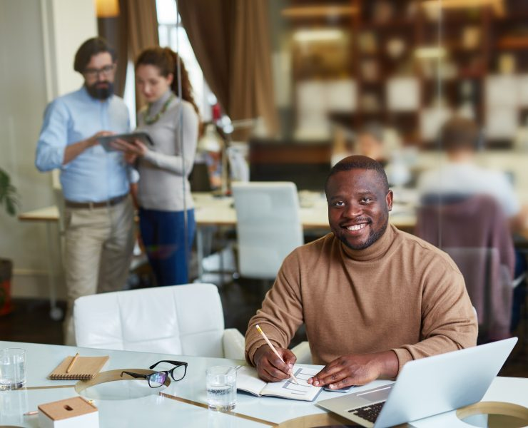 youngmogulaf's tweet photo. Are you a #founder or #CEO? Understanding your role helps you to set clear working goals. https://t.co/A9XLBboRhp 
#Entrepreneurship https://t.co/tojfNRs88m