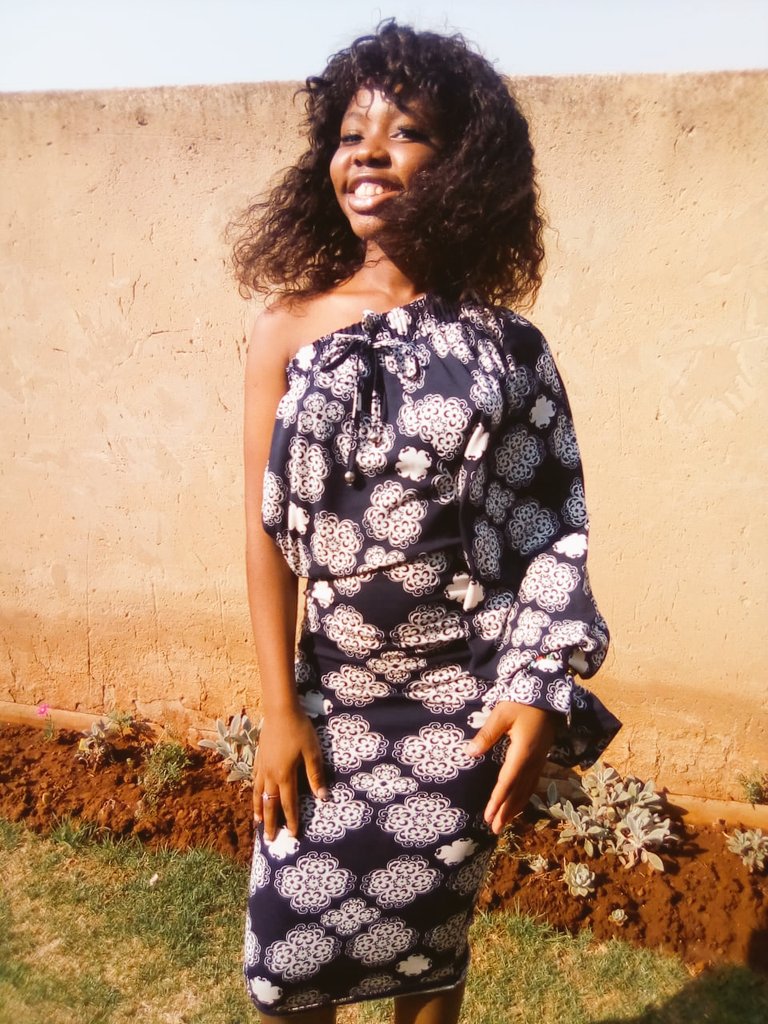 mosidi_ash's tweet photo. @StudentSpaza My 15 year old made this beautiful dress out of my Phalaza Trouser.... Creativity at its best.  

Mini Me 🥰❤️🥰❤️🥰❤️ https://t.co/zffsqUitoB