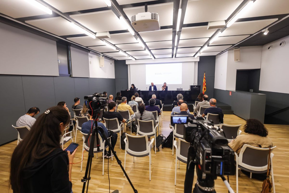 mariagalindogd's tweet photo. Avui hem iniciat el treball sobre terreny del Projecte d’Anàlisi per a la Resiliència de Terres de l’Ebre, on experts de Nacions Unides @UResilienceHub @UNHABITAT han treballat amb experts locals sobre reptes econòmics, socials i mediambientals
@AgendaUrbanaCat @terresebre https://t.co/Zg647giNBN