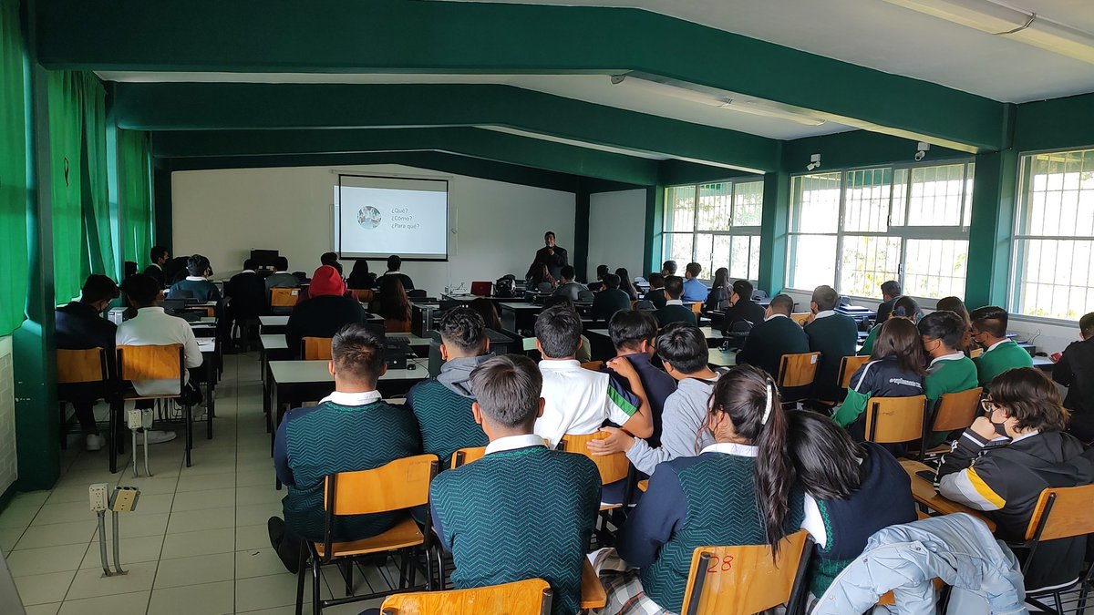 Pattymartes's tweet photo. Conferencia #DesarrolloDeSoftware por el #PartnerMicrosoft Romualdo José Aguilar en el #CECyTE #VillaAlta
@ccecyte @CecyteTlaxcala @MSFTMexico https://t.co/E4HHZOQLNT