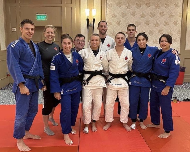 Part of the Team getting ready !
Une partie de l’équipe en préparation. Go 🇨🇦 Go
#judo #judocanada #JudoWorlds