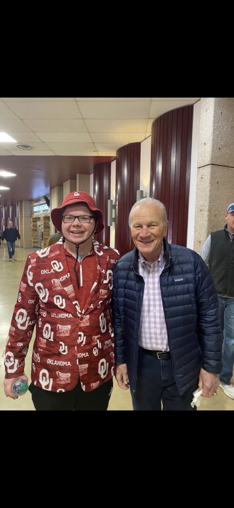 Happy birthday to sooner legend thanks coach 