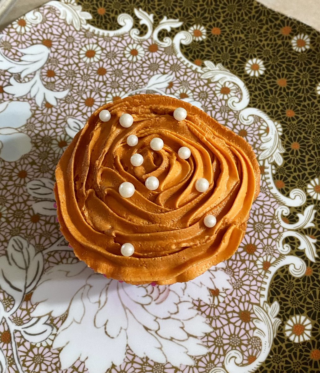 samkist's tweet photo. Big Island Coffee Roasters took my espresso bites and made mocha latte cupcakes #bigislandcoffeeroasters #bakingwithcoffee #baking #fallbaking https://t.co/l3tWwfoHOj
