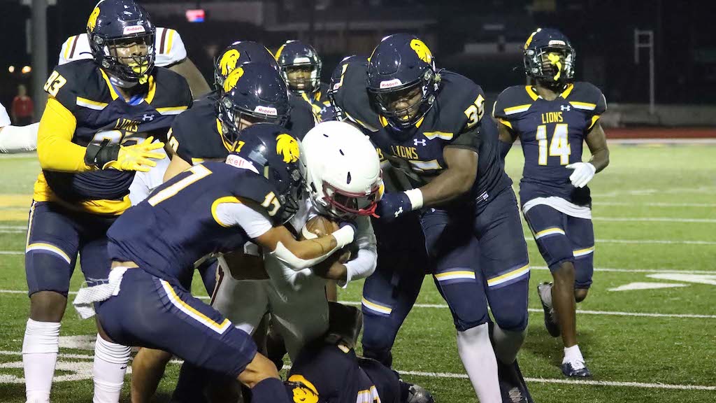 cedarhillisd's tweet photo. Former @CHLonghorns @Cedar_Hill_HS teammates Leon Young and Jaheim Lowe are reunited as @tamuc @Lions_FB teammates!

https://t.co/1LrtiP0R81

@RecruitTheHill1 @WhittShay @geraldhudson @rudintamuc @CarlosLynn 

#LonghornNextChapter #CedarHillAlumni https://t.co/KmiFFSgdjP