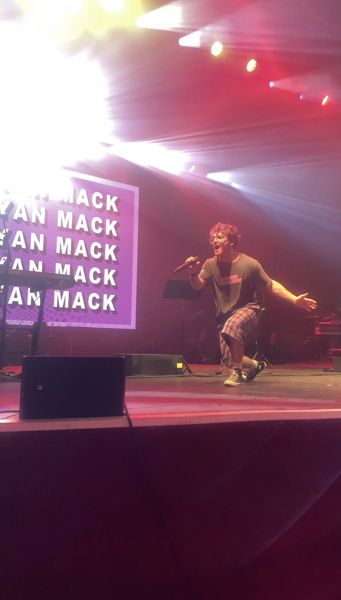 rachdurcan_'s tweet photo. @AJRBrothers @iamRyanMc We’re coming for ya… again!! #manchester #nottingham #ajr #ryanmack https://t.co/vN3ryoVptG