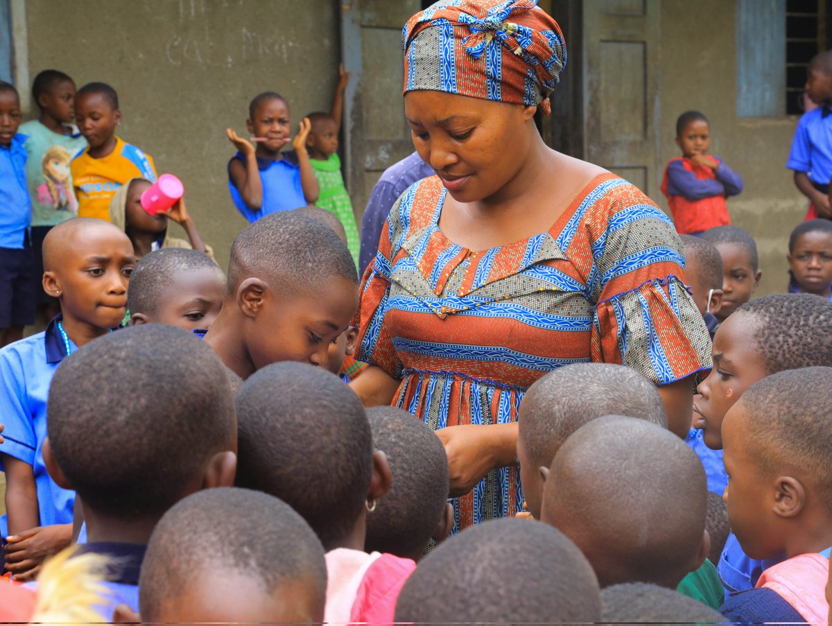 WinnieKiiza's tweet image. Teaching is more than just a professional commitment for imparting knowledge - it is a deeper sense of personal conviction to seek social transformation.
#TeachersDay2022 Thread...