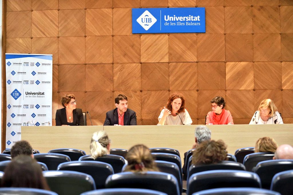 Enhorabona <a href="/UIBuniversitat/">Universitat de les Illes Balears - UIB</a> per seguir apostant pel Màster en Gestió de Polítiques Públiques i a l'alumnat que s'hi incorpora

Seguim donant suport a aquesta eina per formar professionals amb vocació pública i reforçar l'administració

Un honor compartir espai amb <a href="/AranchaGlezLaya/">Arancha González</a>