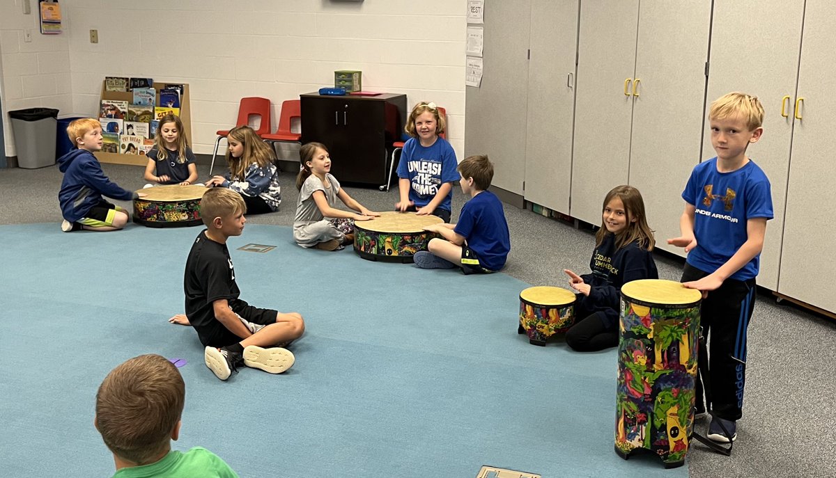 Second graders have been reading rhythms that use rests while we learn instrument playing procedures! <a href="/KMElem/">KM Elementary School</a> #KoMetPRIDE