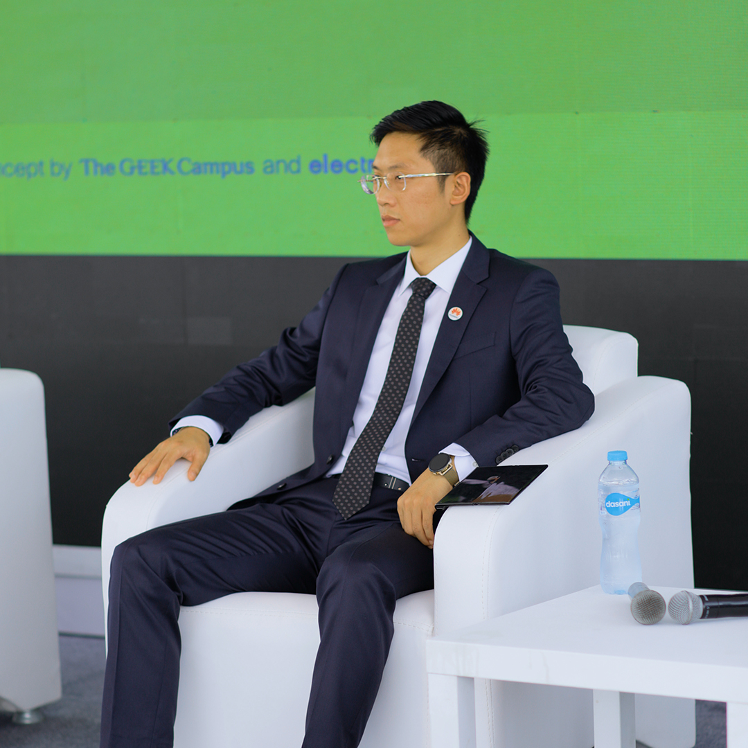 THE GrEEK CAMPUS tweet media