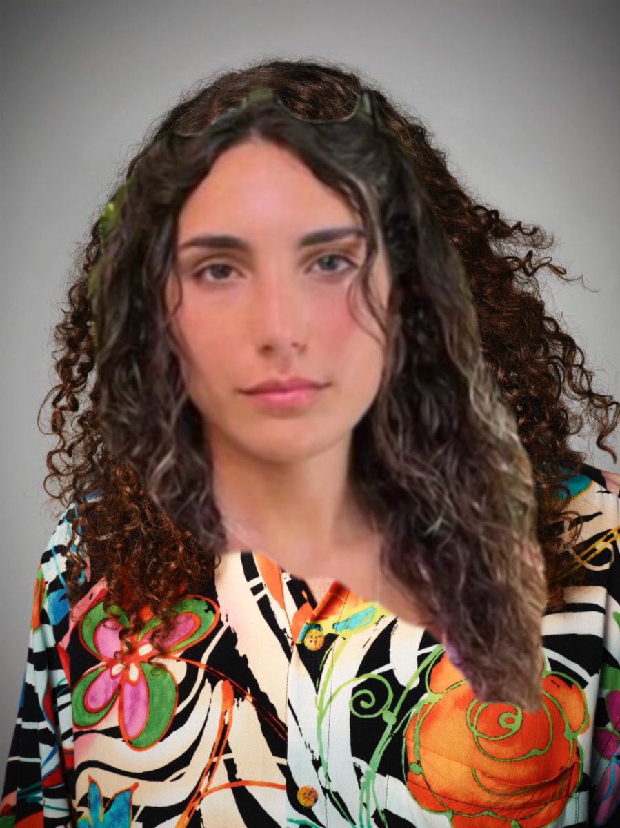SilvaKnight20's tweet photo. @TheNadiaAmine @StunnaSavage23 Weird Al was weird but never a cheater 😂 https://t.co/MrxImfSm2t