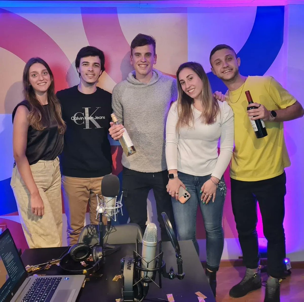 Primer programon de #TodoVersus con UBA VS. UADE en vivoooo! Por aca lo ven entero 👇
youtu.be/gypirQIj2lU