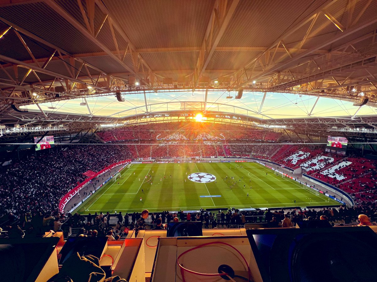 SID_Reinke's tweet photo. Kulisse stimmt. @SID_Sportnews #RBLCEL #ChampionsLeague https://t.co/Pw7N0ENyzS
