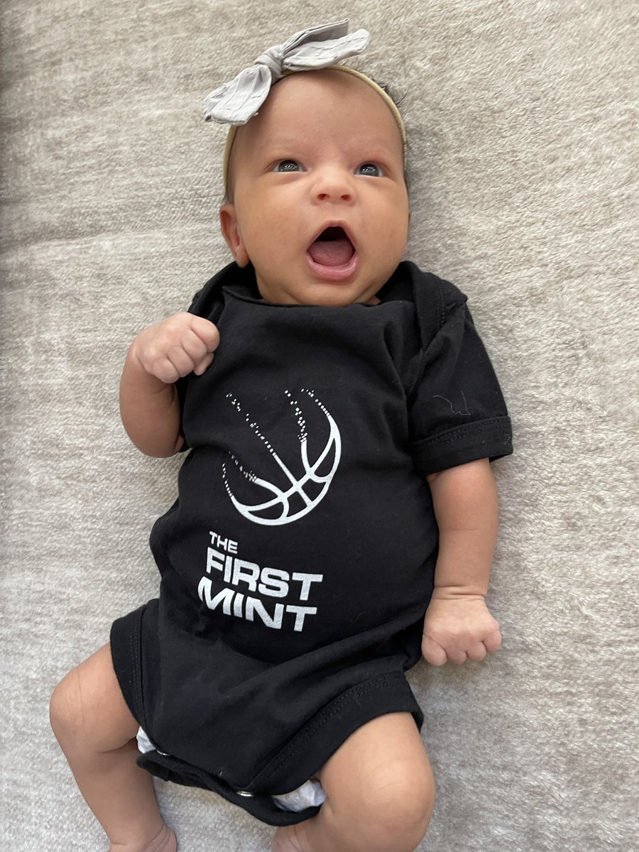 CannaBiss tweet media