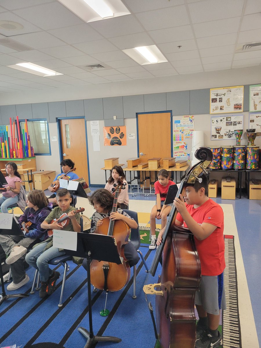 CHE_Music_Teacher (@chemusicteacher) on Twitter photo Colonial Hills ES doing their thing on strings! Super proud of these people! @ReadingCougars1 <a href="/dr_maika/">Sean Maika</a> <a href="/JenaeMai/">Jenae Mai</a> <a href="/NEISD/">North East ISD</a> <a href="/NEISDFineArts/">NEISD Fine Arts</a> @NorthEastISDTK <a href="/RoxanneIRL/">Roxanne Morán</a> <a href="/RootEdSA/">RootEd Texas</a> Colonial Hills ES doing their thing on strings! Super proud of these people! @ReadingCougars1 <a href="/dr_maika/">Sean Maika</a> <a href="/JenaeMai/">Jenae Mai</a> <a href="/NEISD/">North East ISD</a> <a href="/NEISDFineArts/">NEISD Fine Arts</a> @NorthEastISDTK <a href="/RoxanneIRL/">Roxanne Morán</a> <a href="/RootEdSA/">RootEd Texas</a>