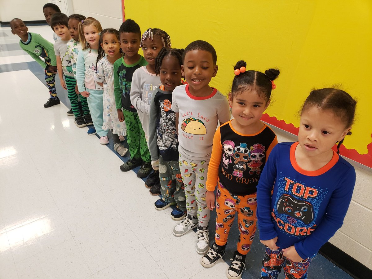 MtCarmelES_HCS's tweet photo. On the 3rd day of #GaPreKWeek! Our PreK Mustangs wore their pajamas and had a special guest reader! #MustangsRock
#ExpectEarlyLearningHCS @HenryCountyBOE @KrystalLRichter @cmjonesx2 @Mr_Bsclass @ShandraSupports @iammrsbolds https://t.co/QguuSO3ZeS