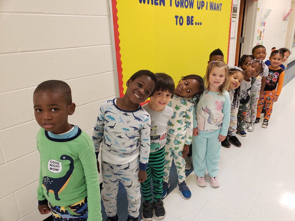 MtCarmelES_HCS's tweet photo. On the 3rd day of #GaPreKWeek! Our PreK Mustangs wore their pajamas and had a special guest reader! #MustangsRock
#ExpectEarlyLearningHCS @HenryCountyBOE @KrystalLRichter @cmjonesx2 @Mr_Bsclass @ShandraSupports @iammrsbolds https://t.co/QguuSO3ZeS