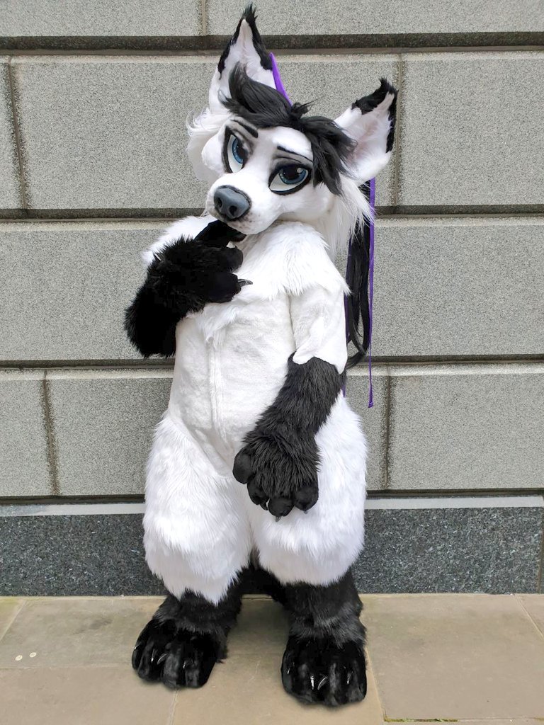 Guess I'll jump on this 💜 😘