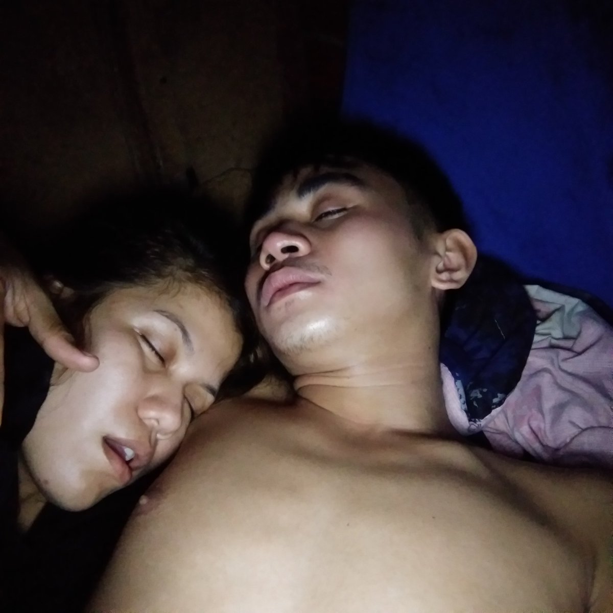 Saintjohnflores's tweet photo. Tulog na kami ng bhe bhe ko❤️😘 https://t.co/k94QuF3OC3