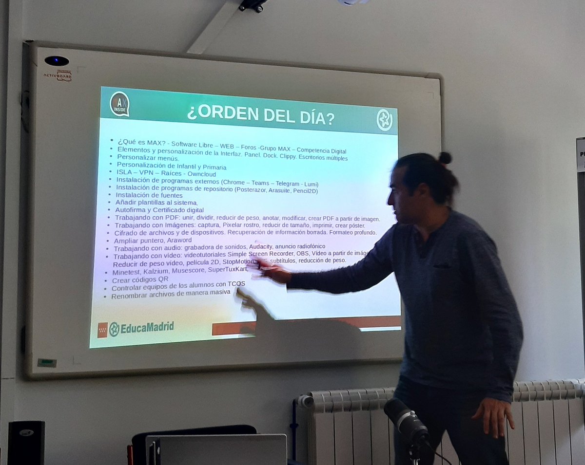 Goyo Llorente (@goyollorente) on Twitter photo Todo un lujazo el poder asistir a la difusión de <a href="/MAX_MAdridlinuX/">MAX</a> con <a href="/directorcra/">Daniel Esteban</a> en <a href="/CtifNorte/">CTIF Madrid-Norte</a>. Todo un lujazo el poder asistir a la difusión de <a href="/MAX_MAdridlinuX/">MAX</a> con <a href="/directorcra/">Daniel Esteban</a> en <a href="/CtifNorte/">CTIF Madrid-Norte</a>.
