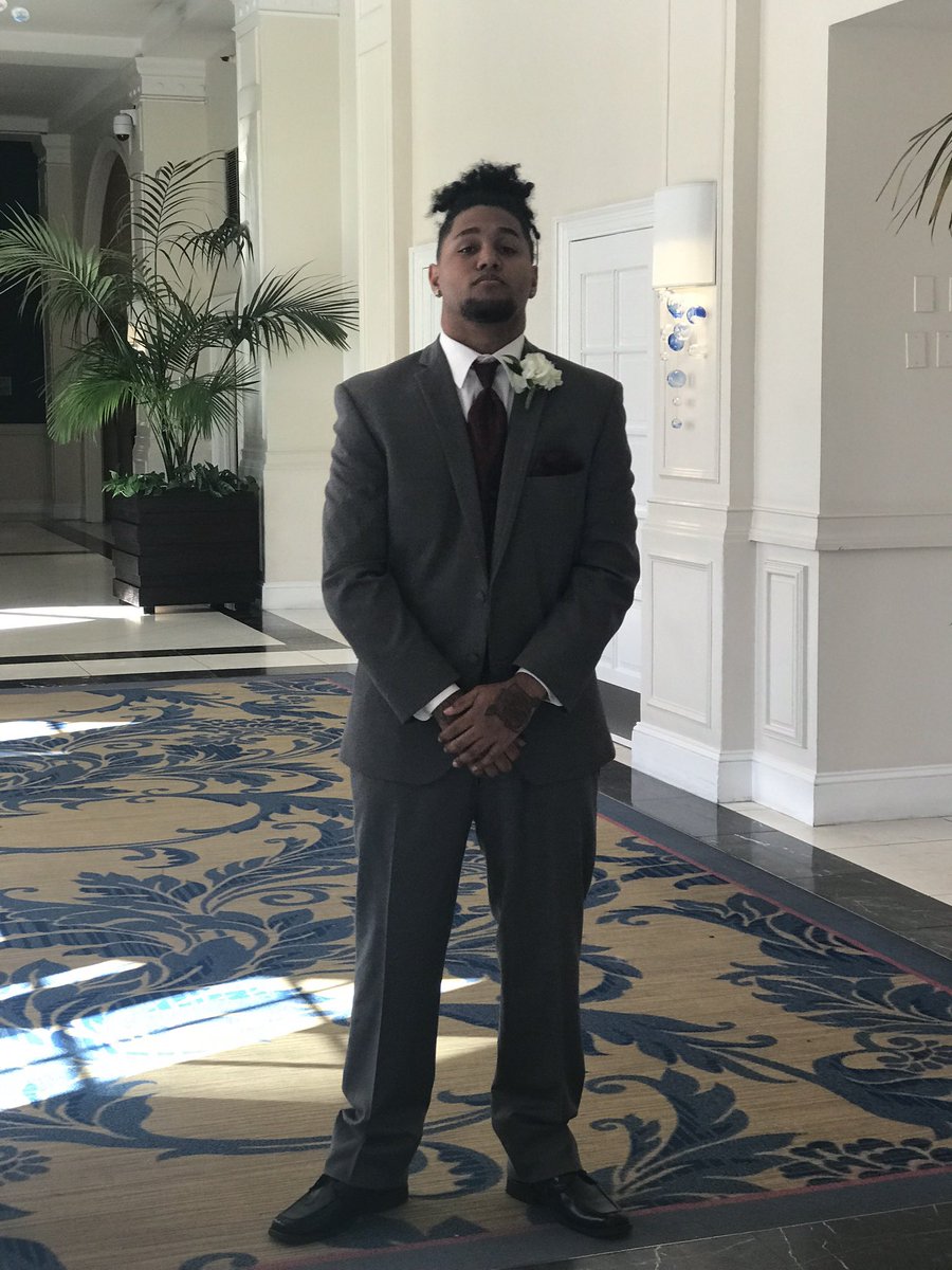 Why you dressing so classic? I don’t want my best dressed day in a Casket 😎 💯