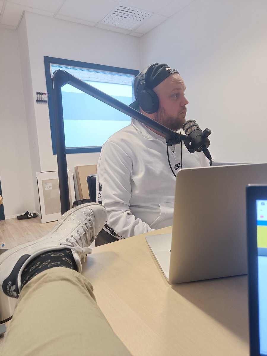 Frídeildin tweet media