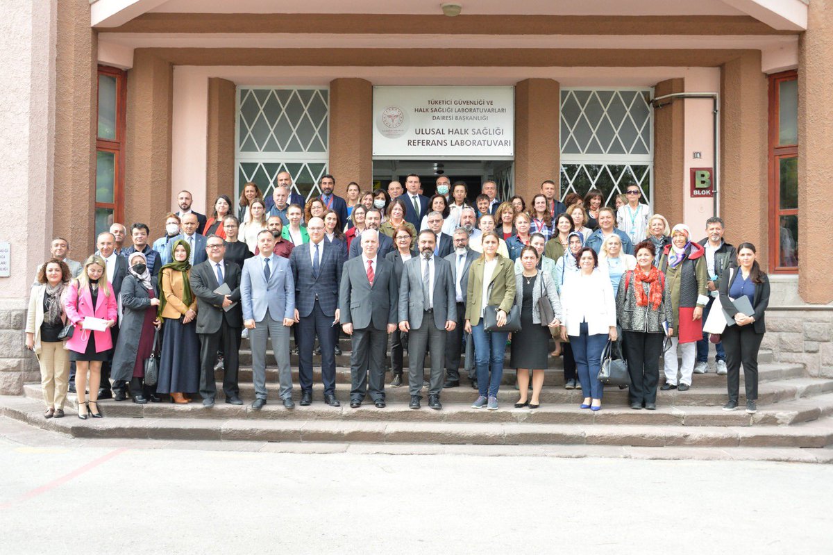 TÜSEB Enstitü Başkanlarımızın da katılımı ile ihtiyaca yönelik sağlık Ar-Ge’si ve olası iş birliklerini değerlendirmek üzere T.C. Sağlık Bakanlığı Halk Sağlığı Genel Müdürlüğümüz ile geniş katılımlı bir toplantı gerçekleştirdik.
<a href="/halksagligigm/">Halk Sağlığı Genel Müdürlüğü</a> 
<a href="/tusebgovtr/">TÜSEB</a>