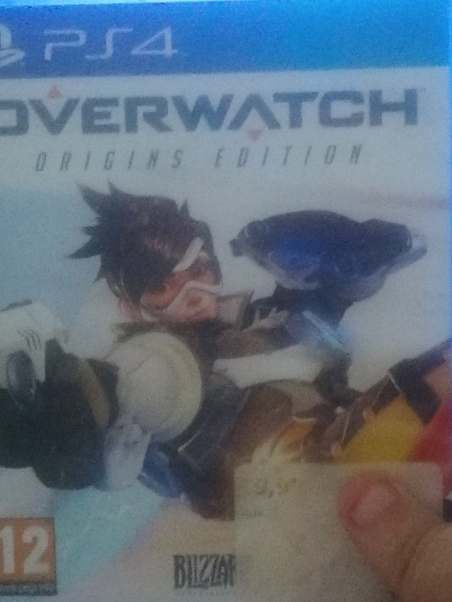 solidstaff13's tweet photo. @OverwatchFR cool overwatch qui c est pas géré leur sortie moi qui a jouer au 1 qui a aucun skin transférer même des perso bloquer et aussi un batle passe qui conte pas bravo overwatch https://t.co/N0UcZ2JCVN