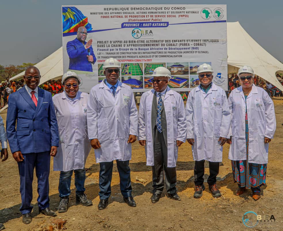 Après Lualaba c'est le tour du Haut-Katanga. Lancement des travaux de construction du centre d'entreprenariat des jeunes en agrobusiness. Les deux provinces seront dotées  des unités modernes de production, transformation et emballage des produits agricoles.Bravo FATSHI BETON.