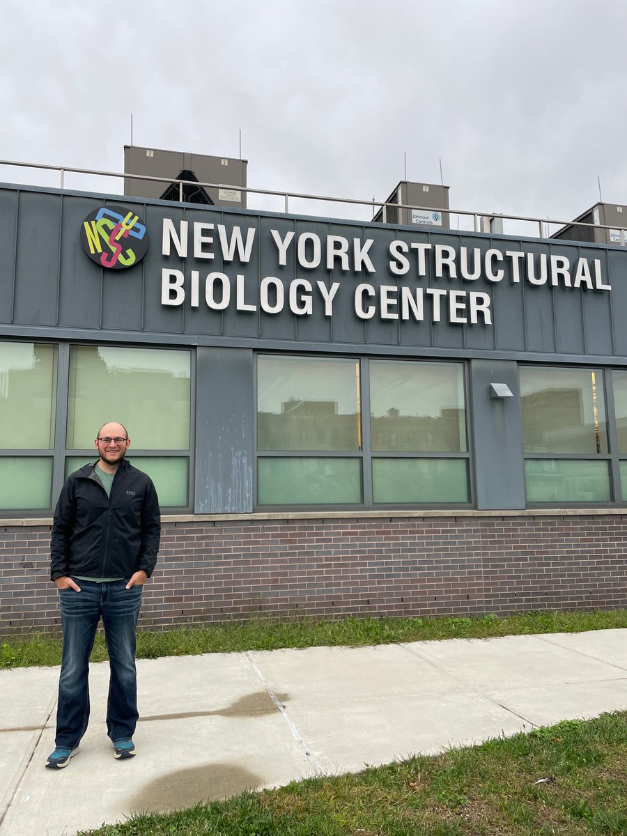 ChemUmt's tweet photo. Dr. Dan Decato, @umontana SMXDC and NMR Manager, just began a 2.5-month training period at the National Center for CryoEM Access and Training (contained within the New York Structural Biology Center) in New York City. https://t.co/j7x2buFo3v
