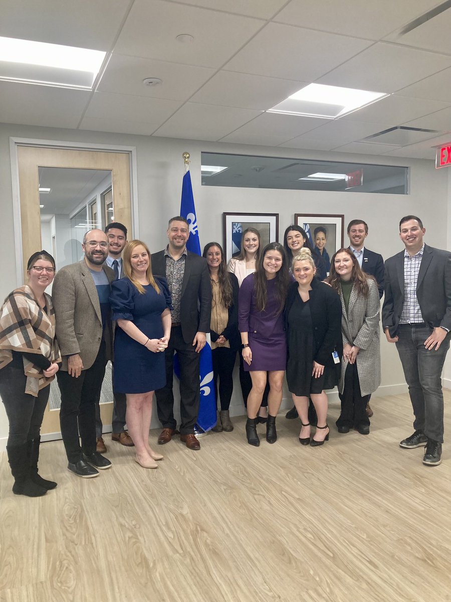 ⚜️🇺🇸 This morning, @JeanFrancoisHou met with congressional staffers soon travelling to #Québec with @TheWilsonCenter. Their visits to Montréal and James Bay will highlight the importance of Québec-U.S. energy trade, and that climate security is national security. #QcUS #DiploQc