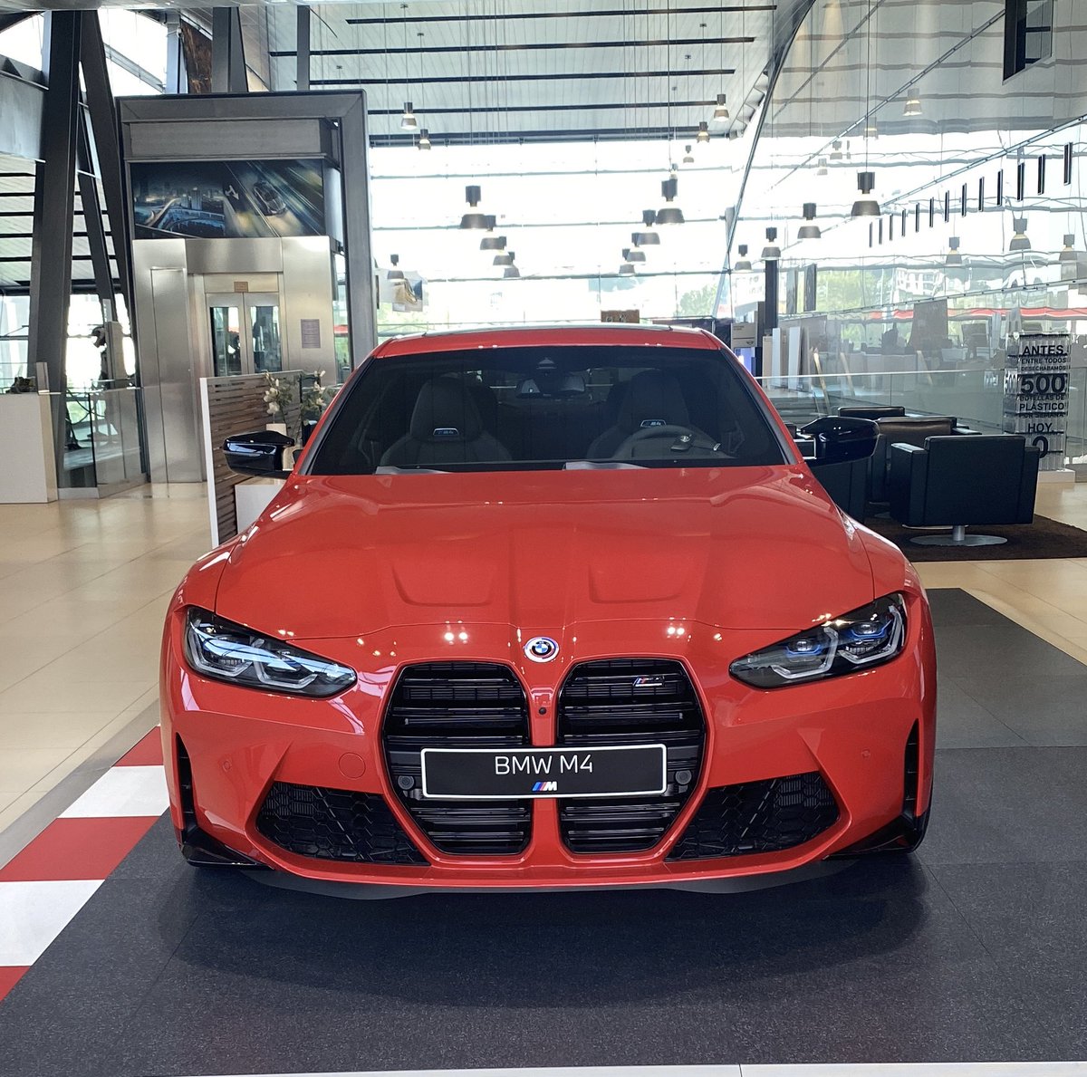 Que tal vuestra tarde ?? @BMWMadrid <a href="/BMWEspana/">BMW España</a> <a href="/infoblogmotor/">Infoblogmotor.com</a> #bmw #bmwm4