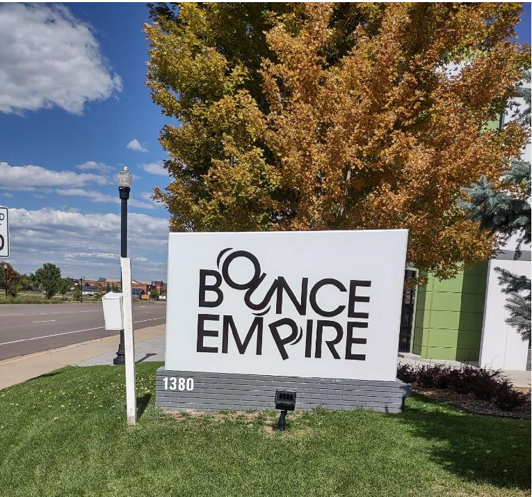 BSCSigns's tweet image. It is never too early to begin making an impact with your signage. We were able to help @bounce_empire with their building and monument signage. Bounce Empire is set to open next year; can’t wait to check this place out!
#BSC #signshop #signdesigns #signsincolorado #monumentsign