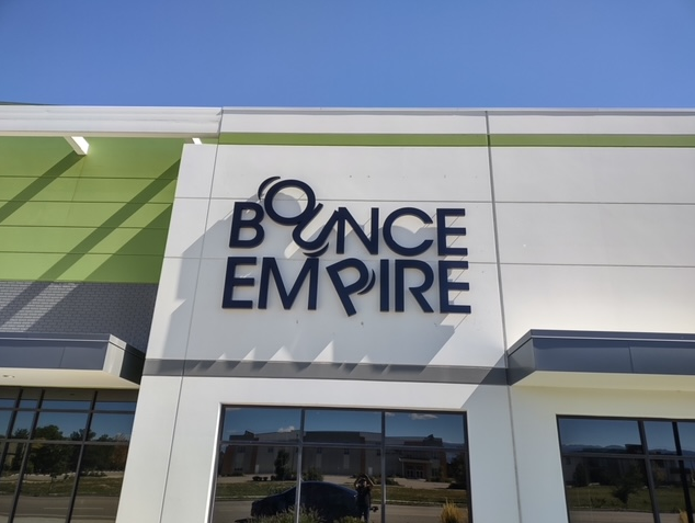 BSCSigns's tweet image. It is never too early to begin making an impact with your signage. We were able to help @bounce_empire with their building and monument signage. Bounce Empire is set to open next year; can’t wait to check this place out!
#BSC #signshop #signdesigns #signsincolorado #monumentsign