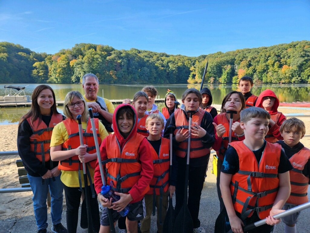 ArtesiansUnited's tweet photo. MARTINSVILLE SCHOOLS!
HYPE PROGRAM ADVENTURES AT BRADFORD WOODS.
#CommunityIsStrength
@MSDMartinsville
@ArtesiansUnited
@AllThingsBell
@BradfordWoodsIU
@ericbowlen https://t.co/njfyeM62sJ