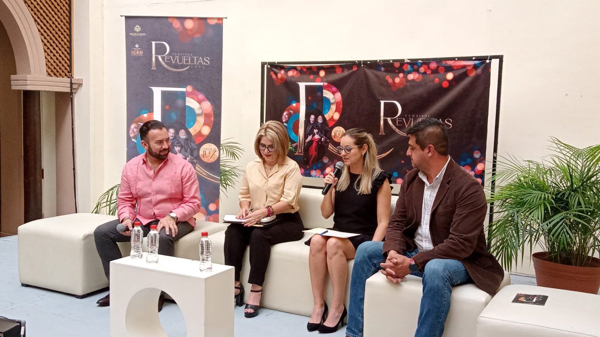dgosectur's tweet photo. La secretaria de Turismo @elisaharo junto al director del @iceddgo Fco. Javier Pérez M. se encuentran en Mazatlán promocionando el @FestivalRevueltas gracias por acompañarnos secretaria de @sinaloa_sectur María del Rosario Torres y Jose Ángel Tostado, de Cultura de Mazatlán https://t.co/jP7VFLegoT