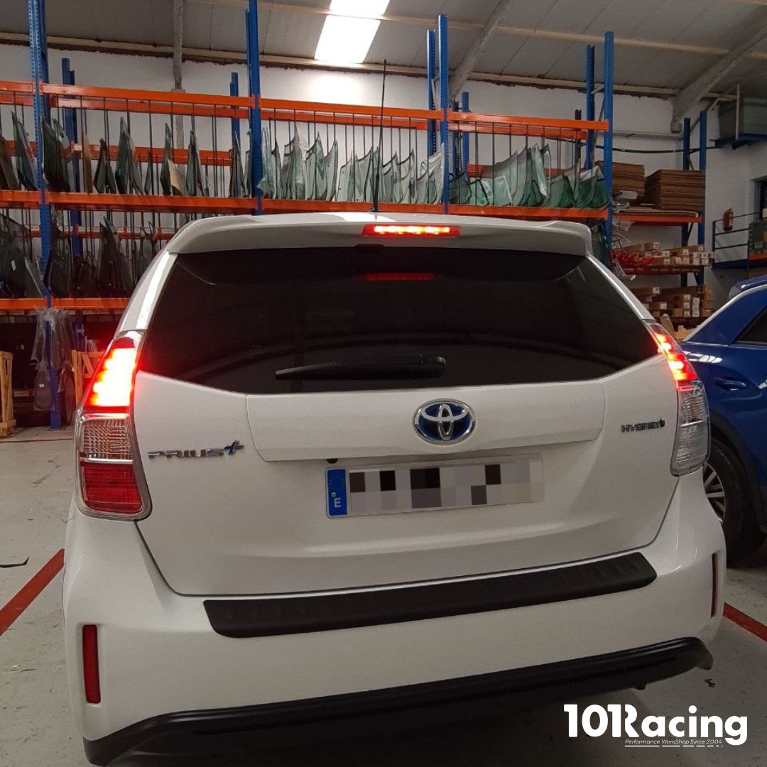101Racing's tweet photo. Si necesitas aumentar la protección del interior de tu coche y reducir el calor💥 en 101 Racing podemos ayudarte 💥

Nuestro taller realiza el tintado de lunas para tu vehículo con las mejores láminas solares del mercado, marca 3M. 

👉 https://t.co/f6hOZWkaAR https://t.co/LdLPQGsDIh