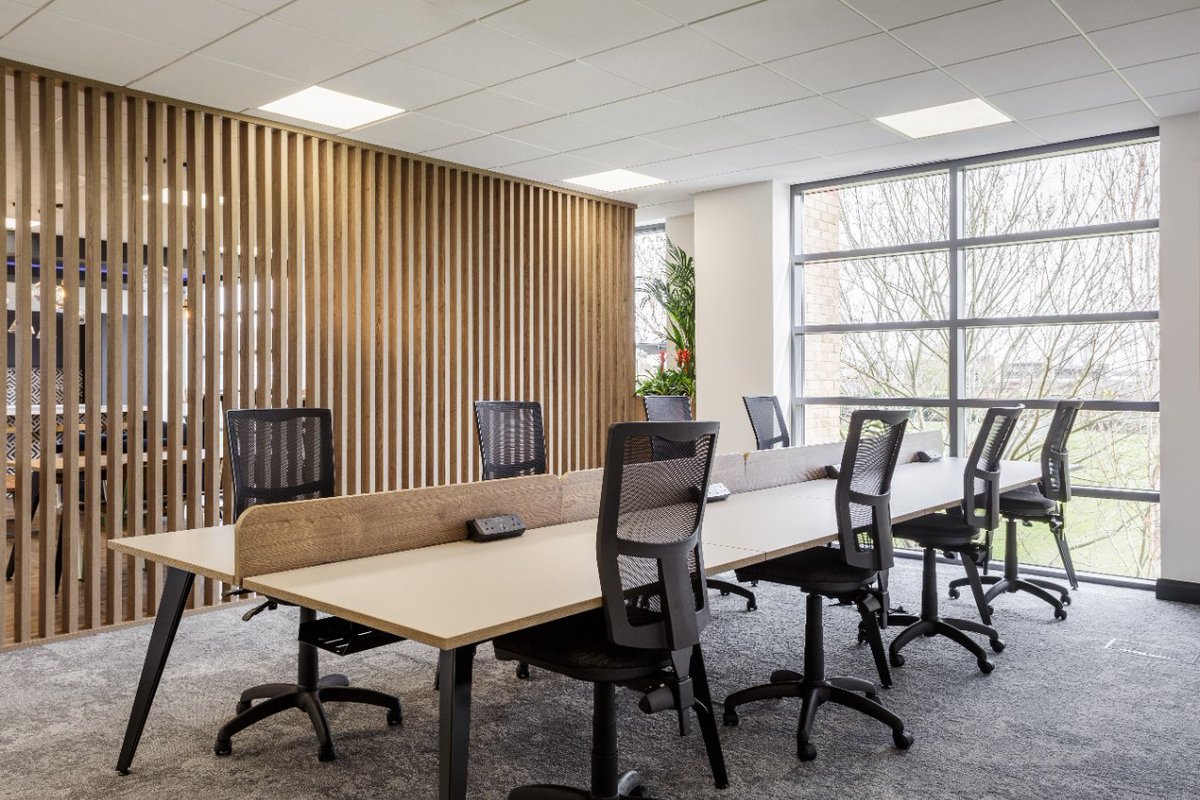building_int's tweet photo. 4 different types of wall features!
👉🏼 Living walls
👉🏼 Block colour with matching floor and ceiling detail
👉🏼 Wallpaper
👉🏼 Timber panelling

#movingoffice #leeds #officedesign #designandbuild #interiordesign #designfeatures #makingspacework #lovewhereyouwork #officewallfeatures https://t.co/2PvS9KVhcn