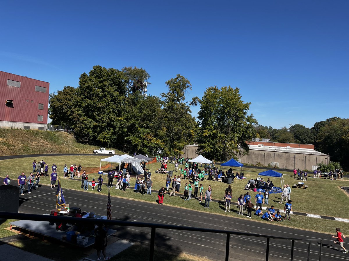 KyDeptofEd's tweet photo. 🏆 Today @KSBWildcats hosted the 45th annual Bill Roby Games! The students participated in a variety of races, long jump, softball and shotput events on the campus track. Competitors included students from the Indiana, Ohio and Tennessee Schools for the Blind and @JCPSKY. #KyEd https://t.co/RVEasPGLh4