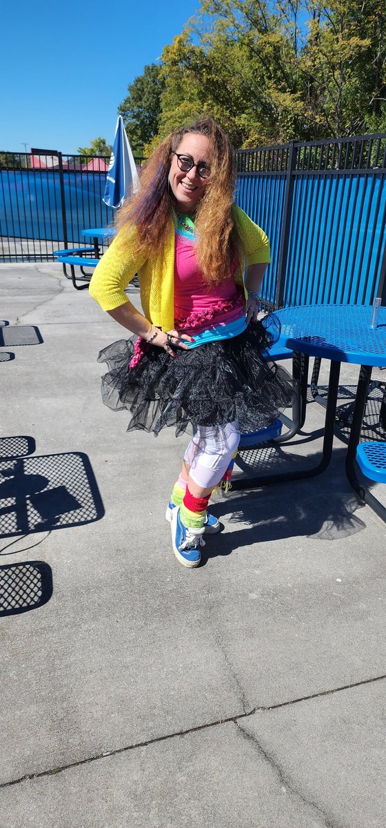 TiniaLynn's tweet photo. 80's Day! @JCDreamTeam #LifeAtATT #SCFW2022 #Pay2Day https://t.co/2C22zvbHlf